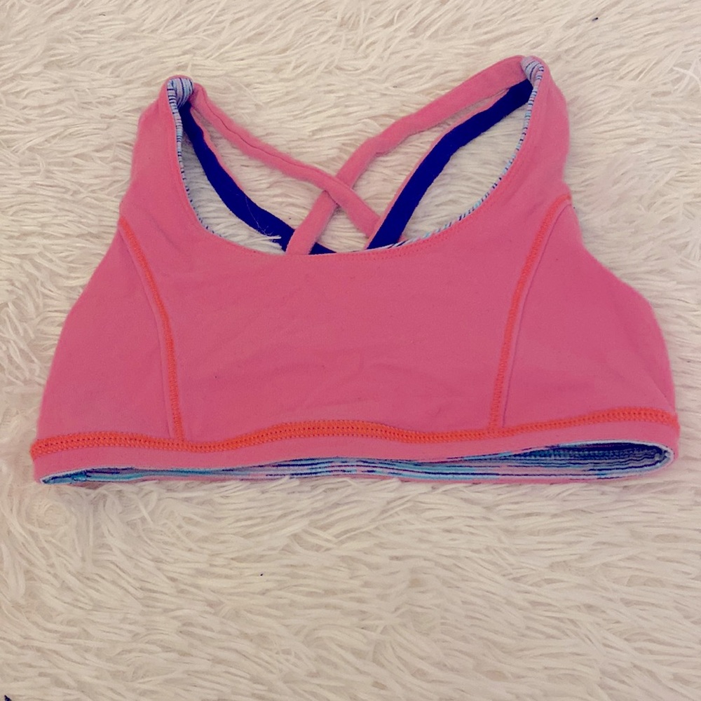 Ivivva reversible sports bra. One side pink other side fun pattern